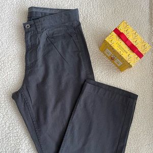 Calvin Kline pants .perfect condition no holes and statin.